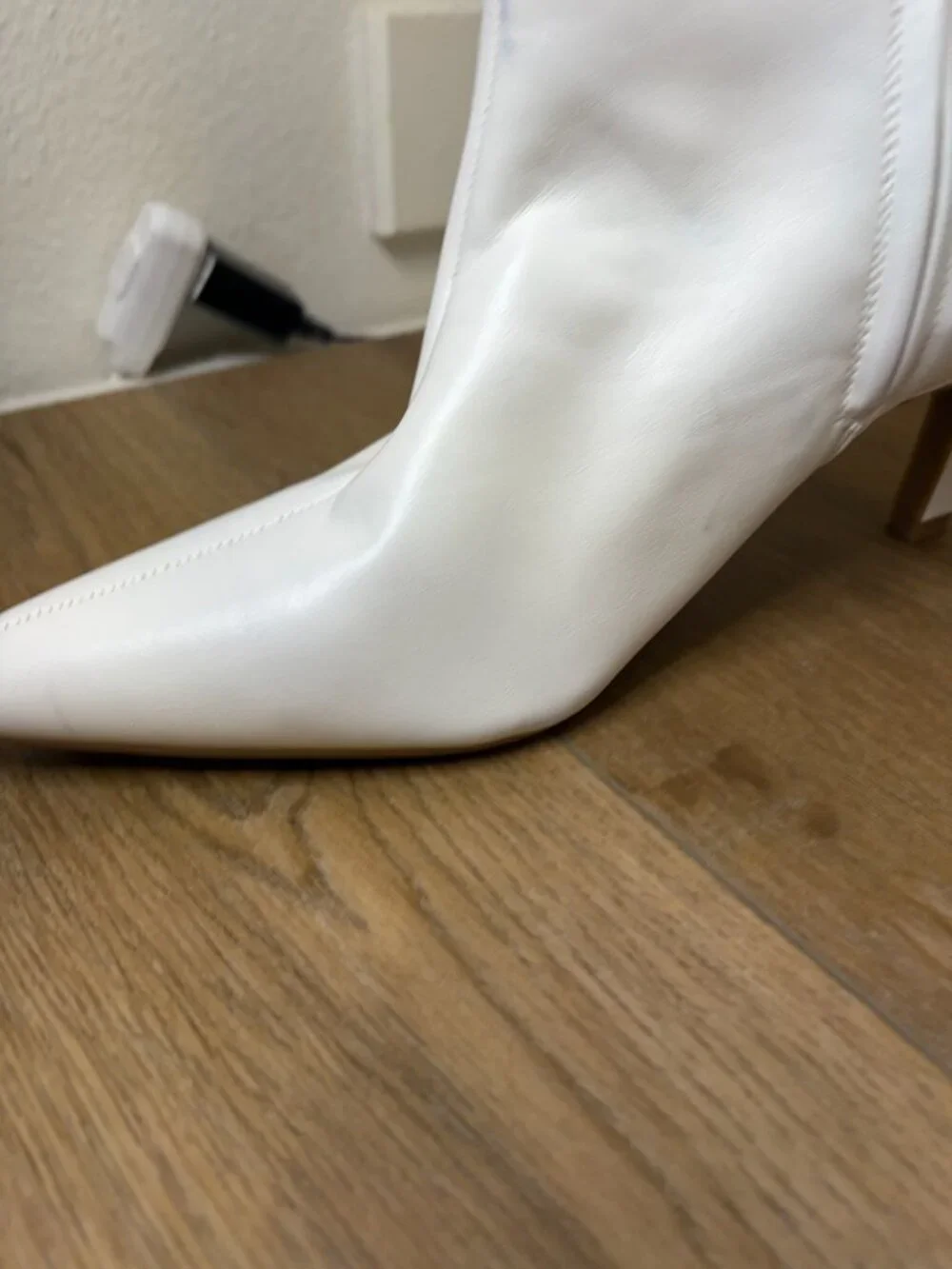 ON 34TH Rachellep BONE SM Knee-High Pointed Toe Heel Boots Size 7.5M